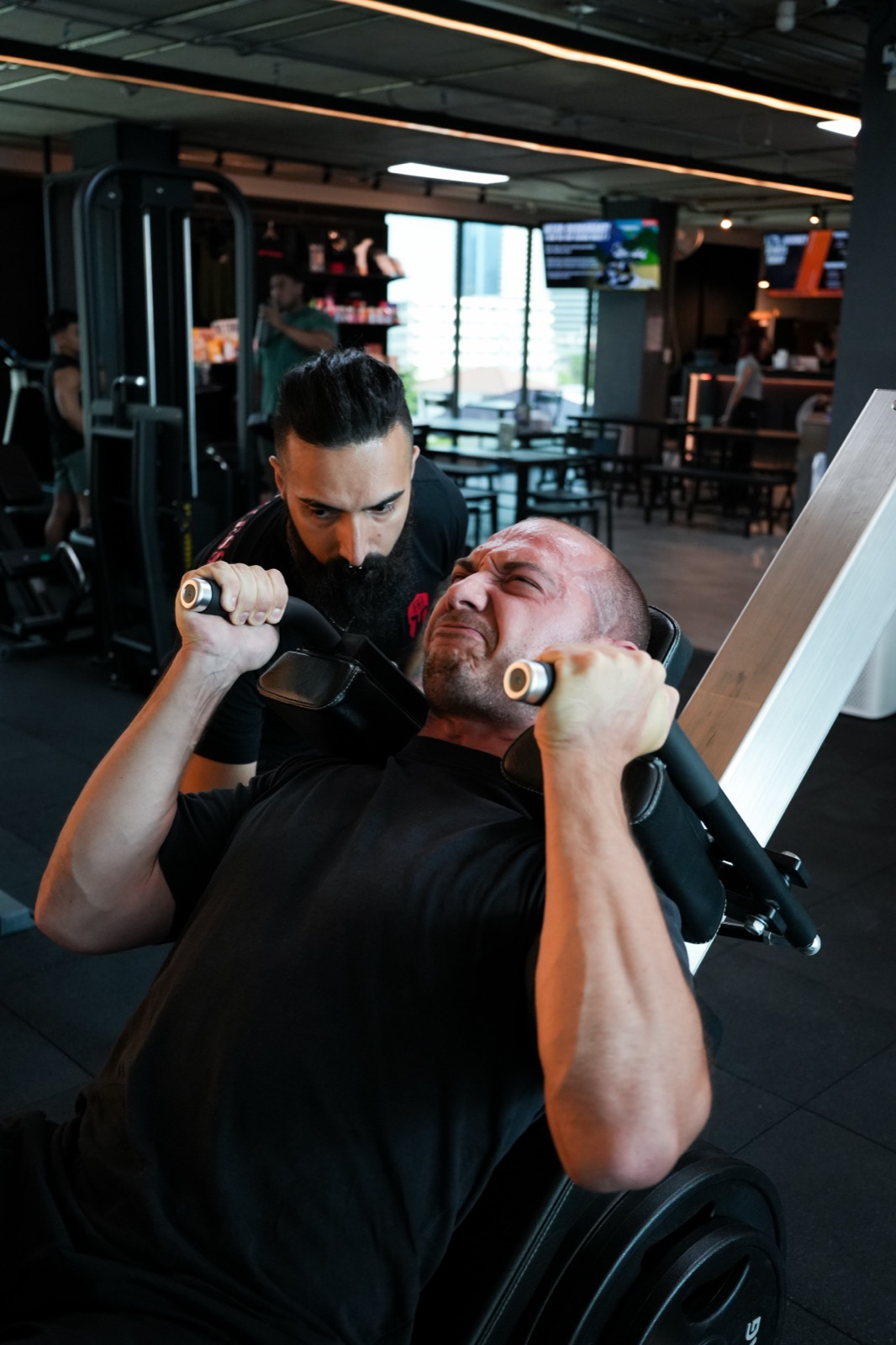 Moritz Klaus beim Coaching während des Trainings